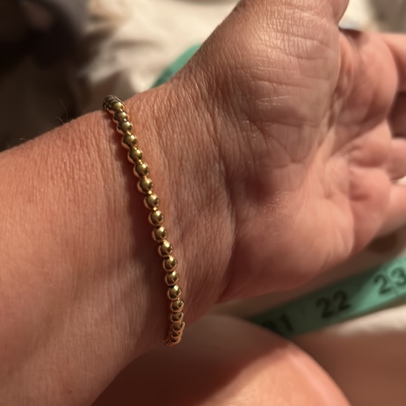 Gold dot bracelet with Mickey face - Picture 2 of 6